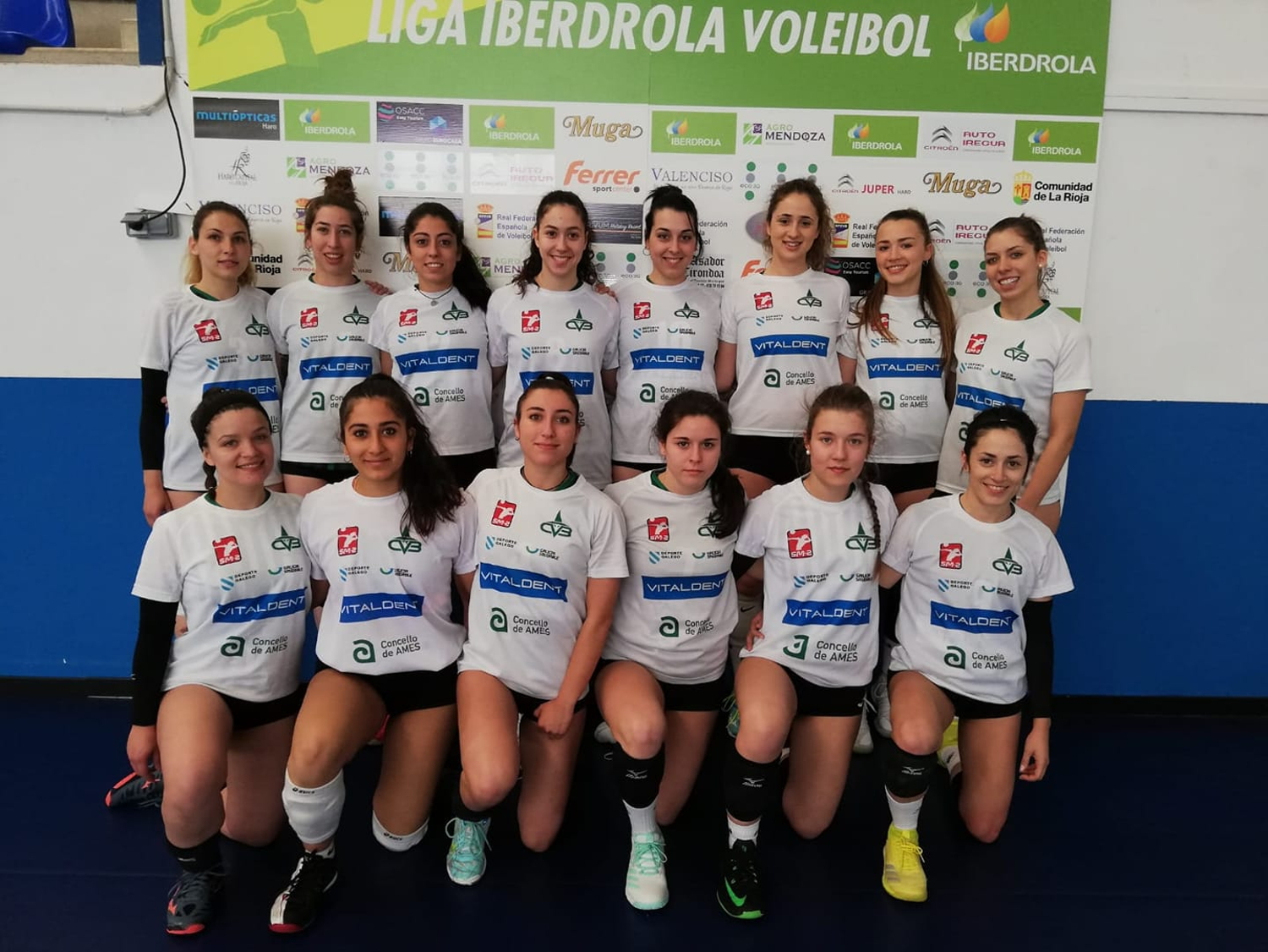 O Club Voleibol Bruxas queda subcampión na fase de ascenso a primeira división feminina O Club Voleibol Bruxas queda subcampión na fase de ascenso a primeira división feminina