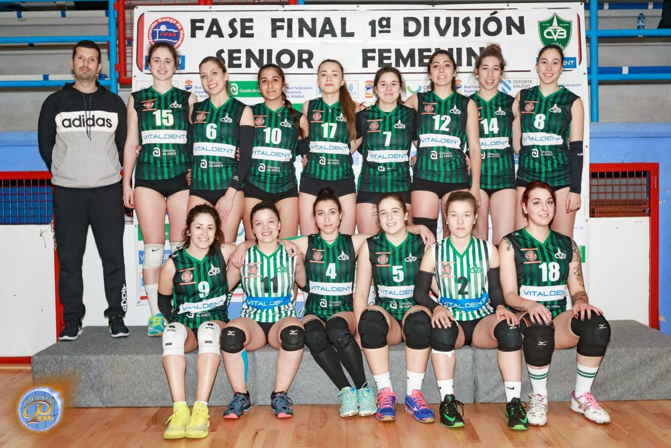 Equipo feminino sénior do Club Voleibol Bruxas Equipo feminino sénior do Club Voleibol Bruxas