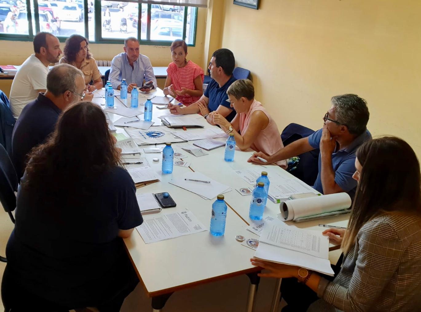 Os Concellos de Ames, Brión, Dodro, Padrón e Santiago avanzan no impulso da ruta rosaliana As pegadas de Rosalía Os Concellos de Ames, Brión, Dodro, Padrón e Santiago avanzan no impulso da ruta rosaliana As pegadas de Rosalía