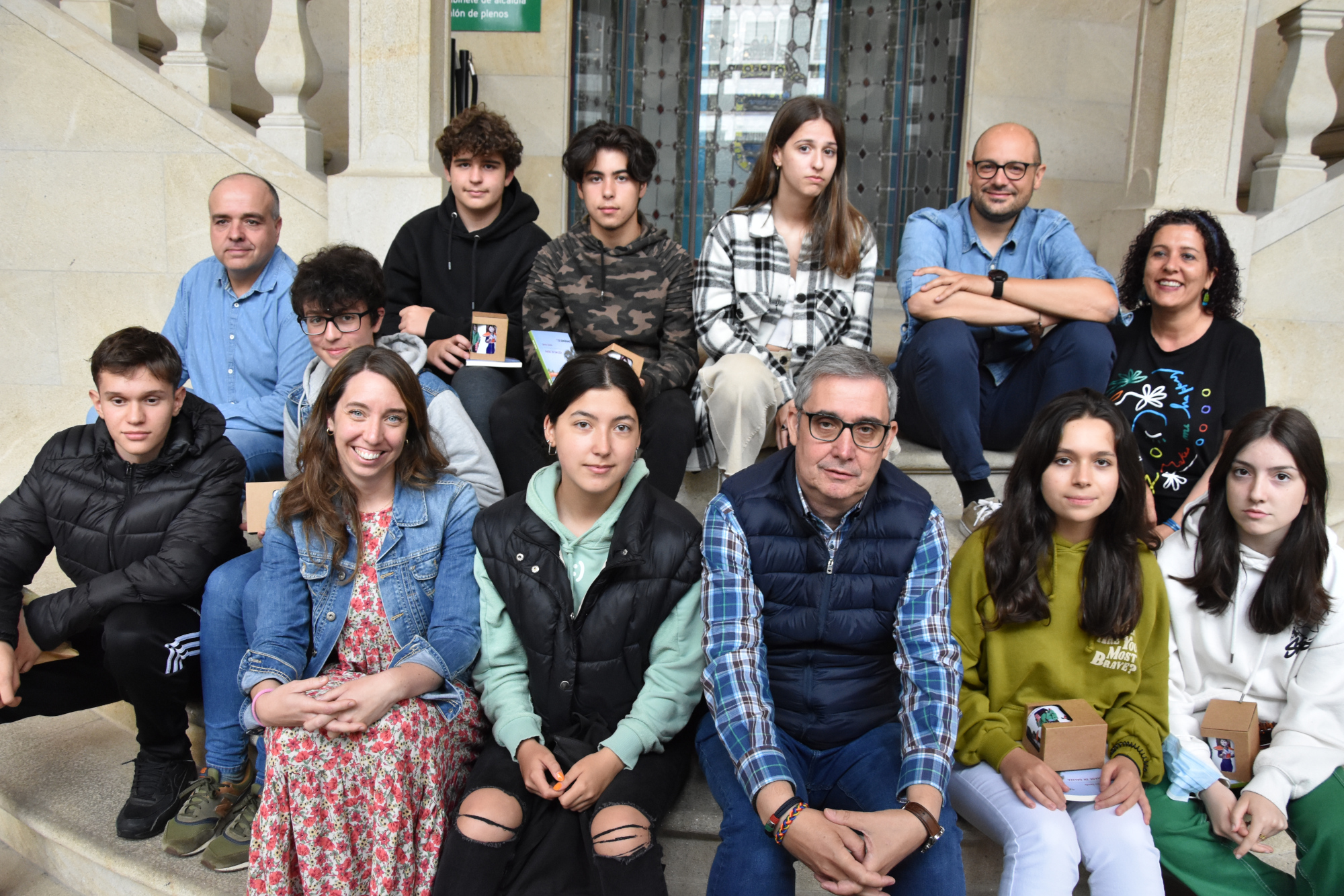 O Concello de Ames recibe ao alumnado do IES do Milladoiro gañador do X Club de Debate O Concello de Ames recibe ao alumnado do IES do Milladoiro gañador do X Club de Debate