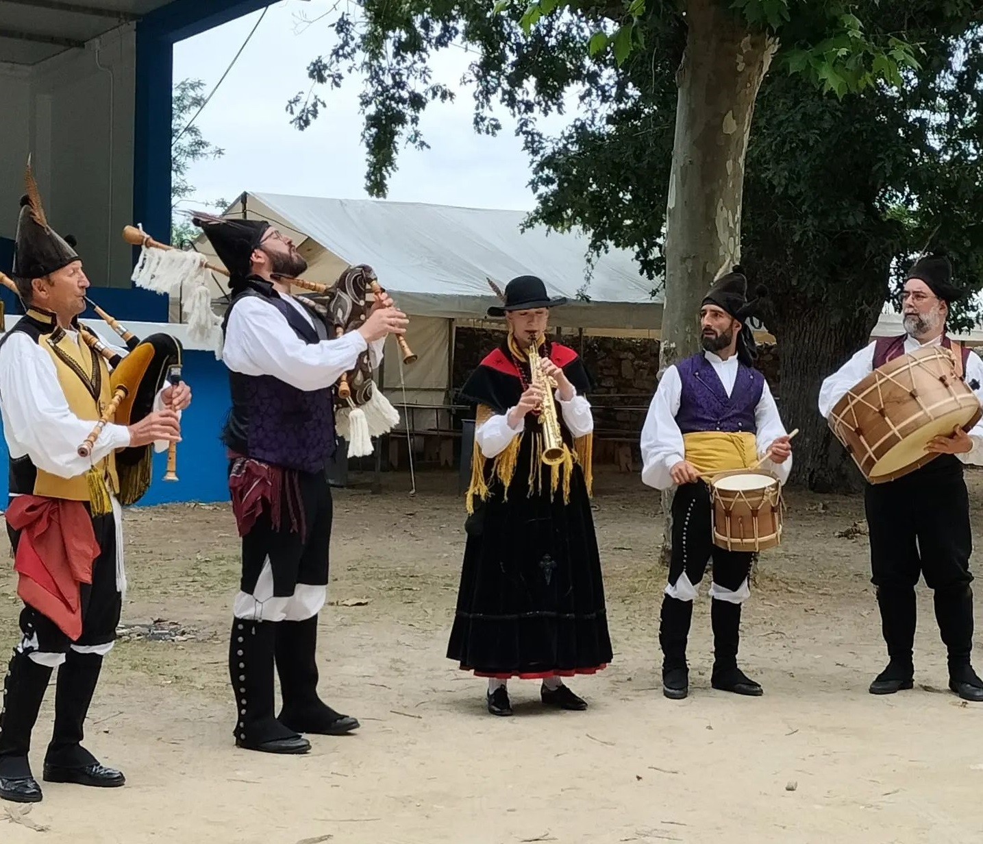 As axudas a asociacións e comisións de festas ascenden a un total de 55.000 euros As axudas a asociacións e comisións de festas ascenden a un total de 55.000 euros