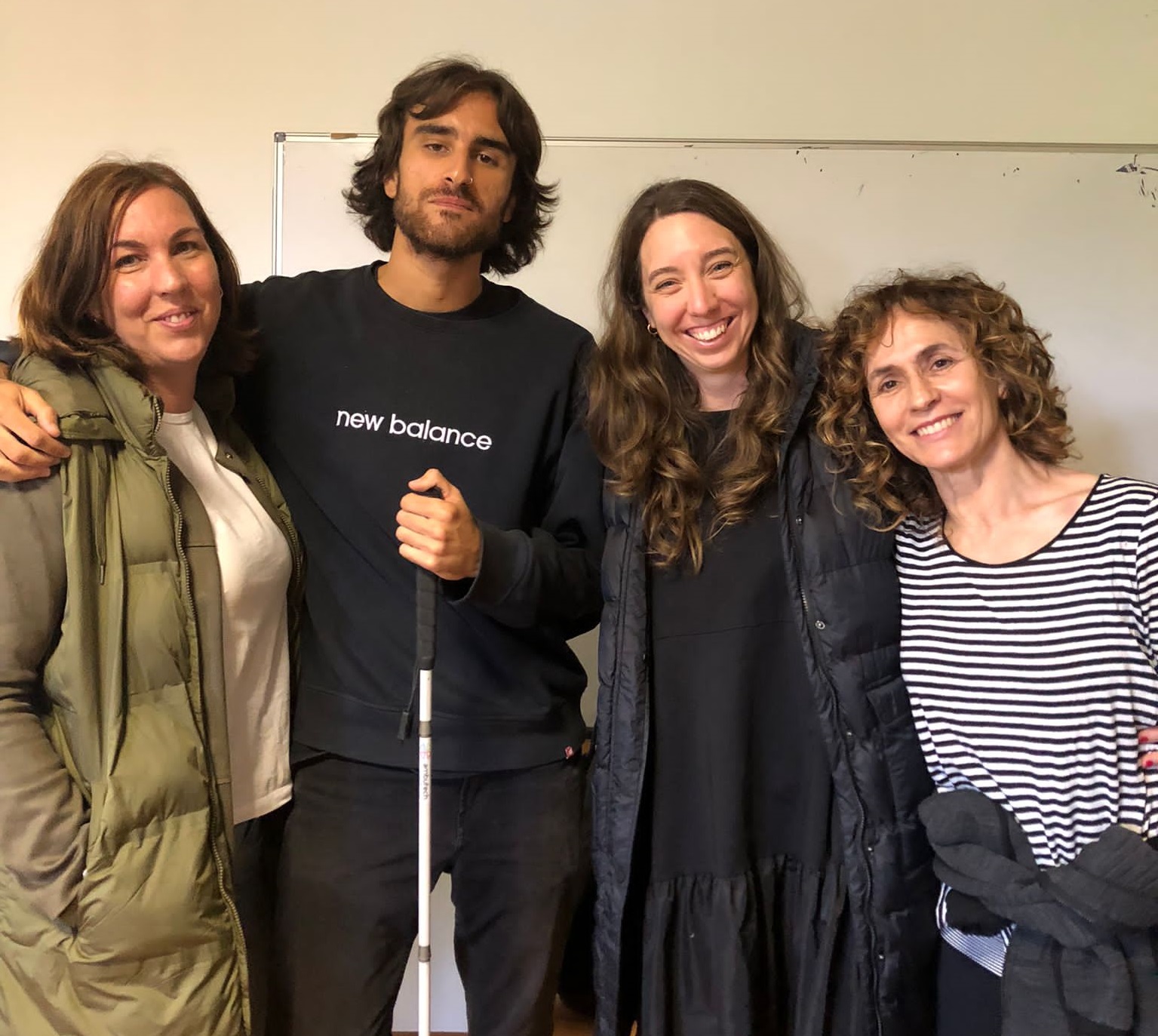 Marcelo Lusardi, un xoven skater do Milladoiro que é invidente, ofreceu unha charla no IES de Ames Marcelo Lusardi, un xoven skater do Milladoiro que é invidente, ofreceu unha charla no IES de Ames