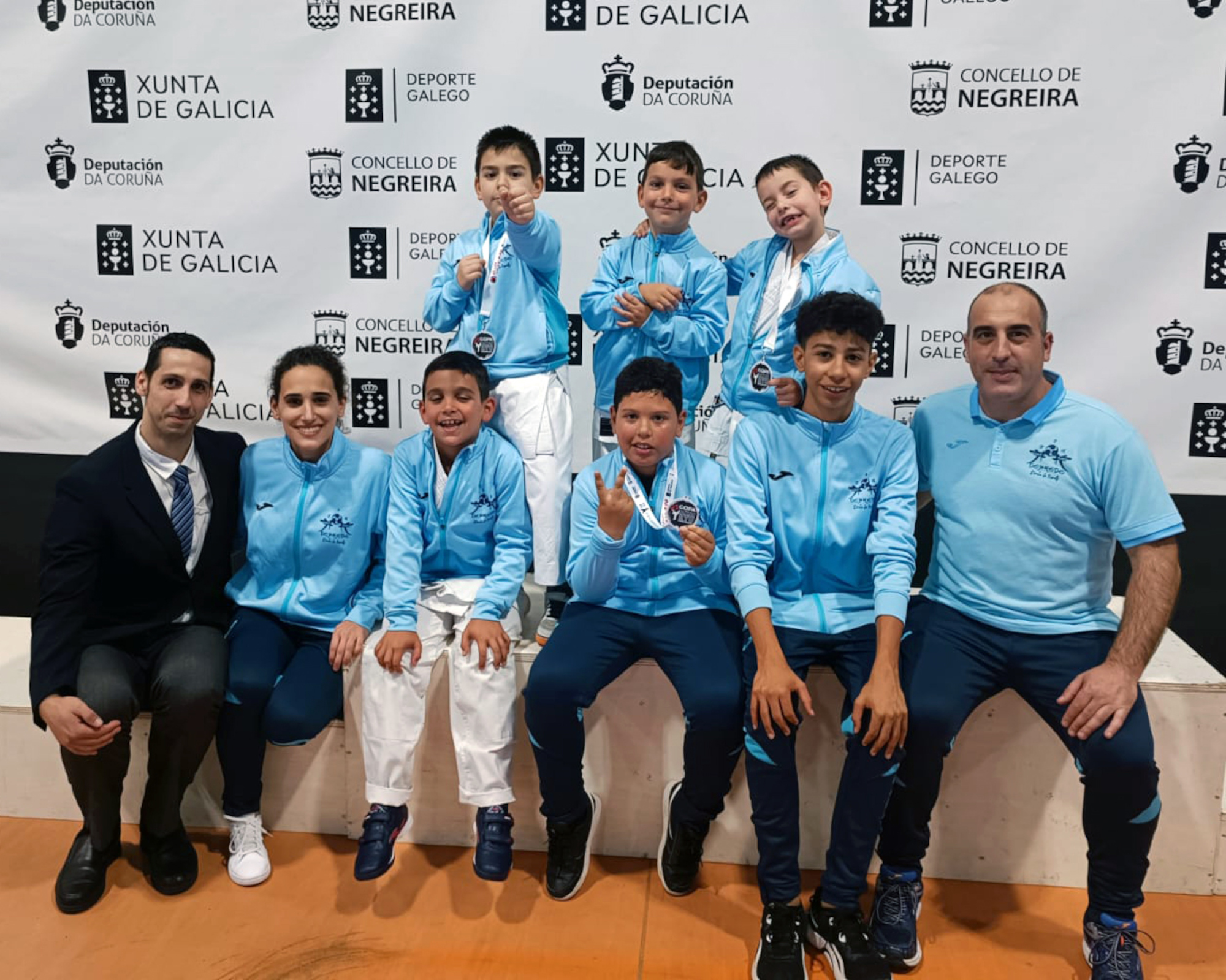 Imaxe grupal dos participantes na copa Imaxe grupal dos participantes na copa
