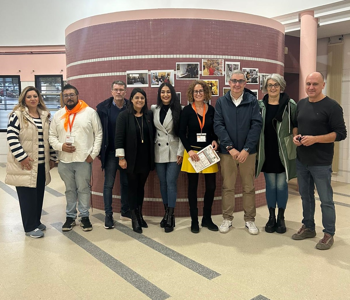 A Fundación Secretariado Gitano realiza unha xornada de portas abertas no Milladoiro A Fundación Secretariado Gitano realiza unha xornada de portas abertas no Milladoiro