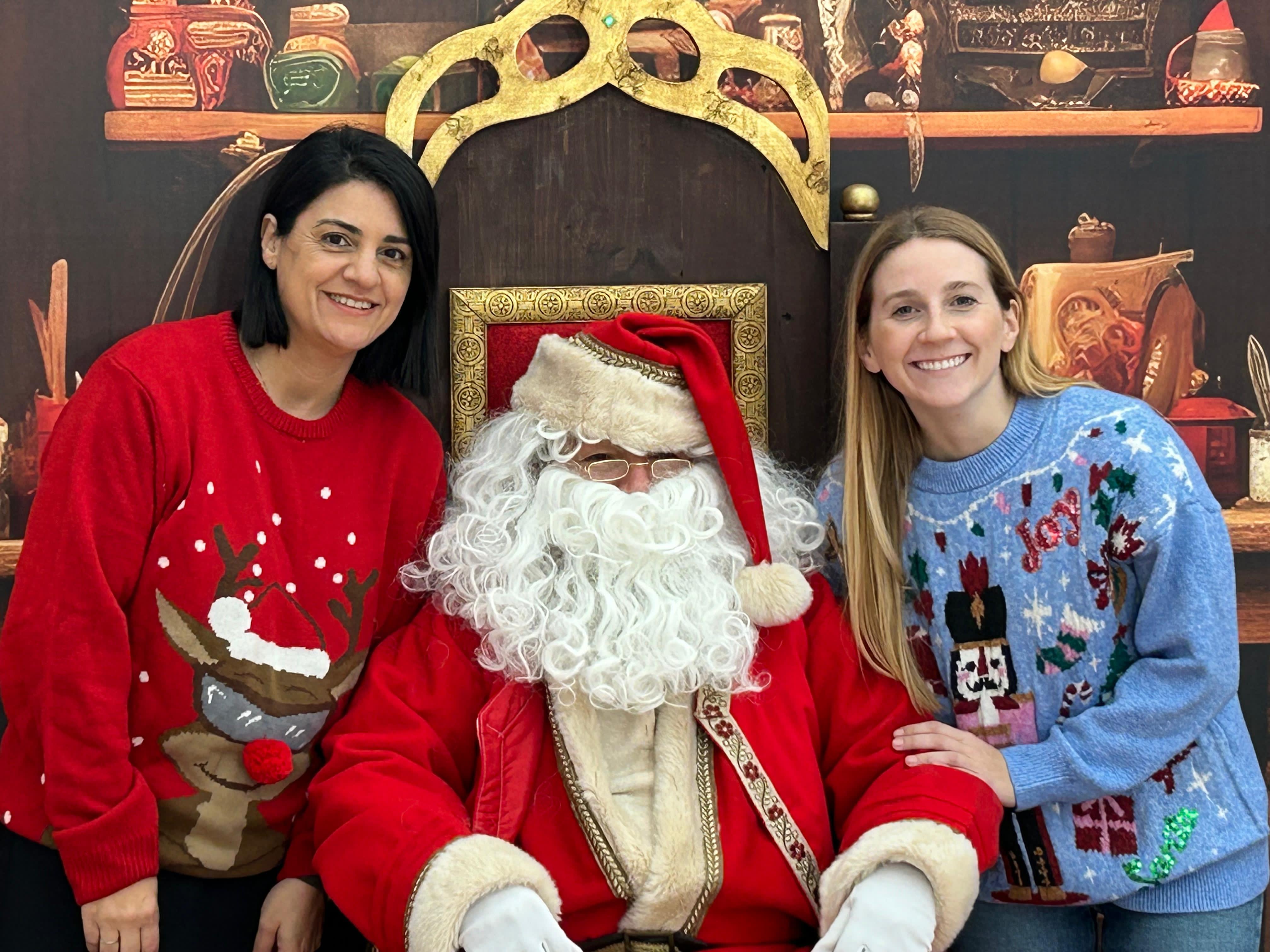 Papá Noel visitou as localidades de O Milladoiro e Bertamiráns Papá Noel visitou as localidades de O Milladoiro e Bertamiráns