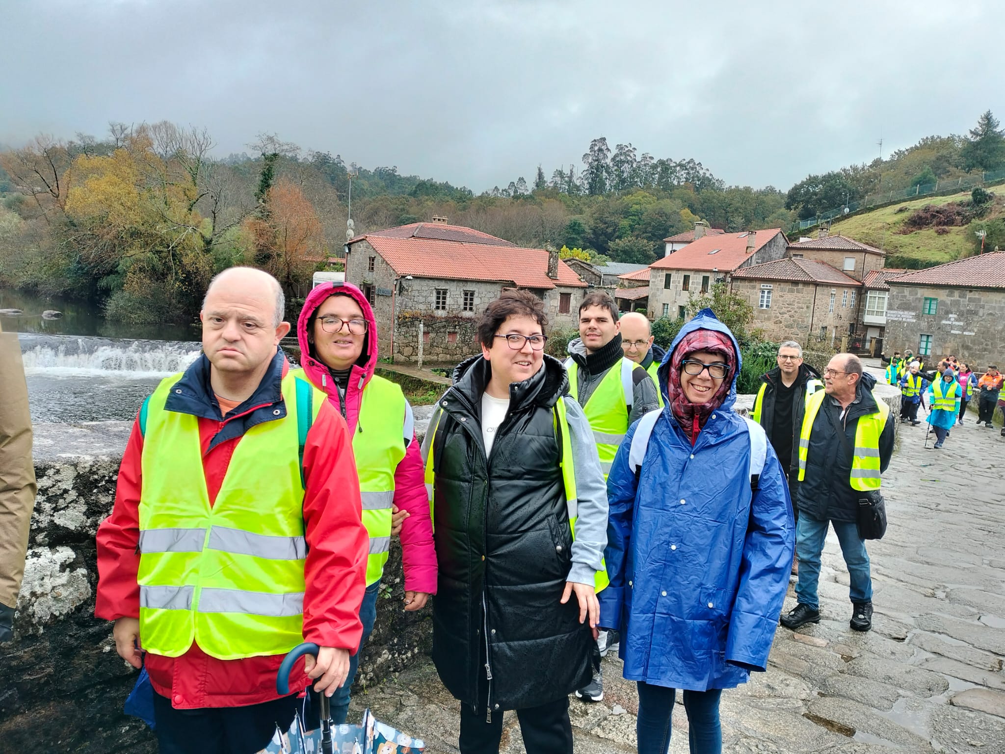 33 integrantes de Special Olympics Galicia percorreron un dos tramos da ruta do Camiño Real de Santiago a Fisterra e Muxía 33 integrantes de Special Olympics Galicia percorreron un dos tramos da ruta do Camiño Real de Santiago a Fisterra e Muxía