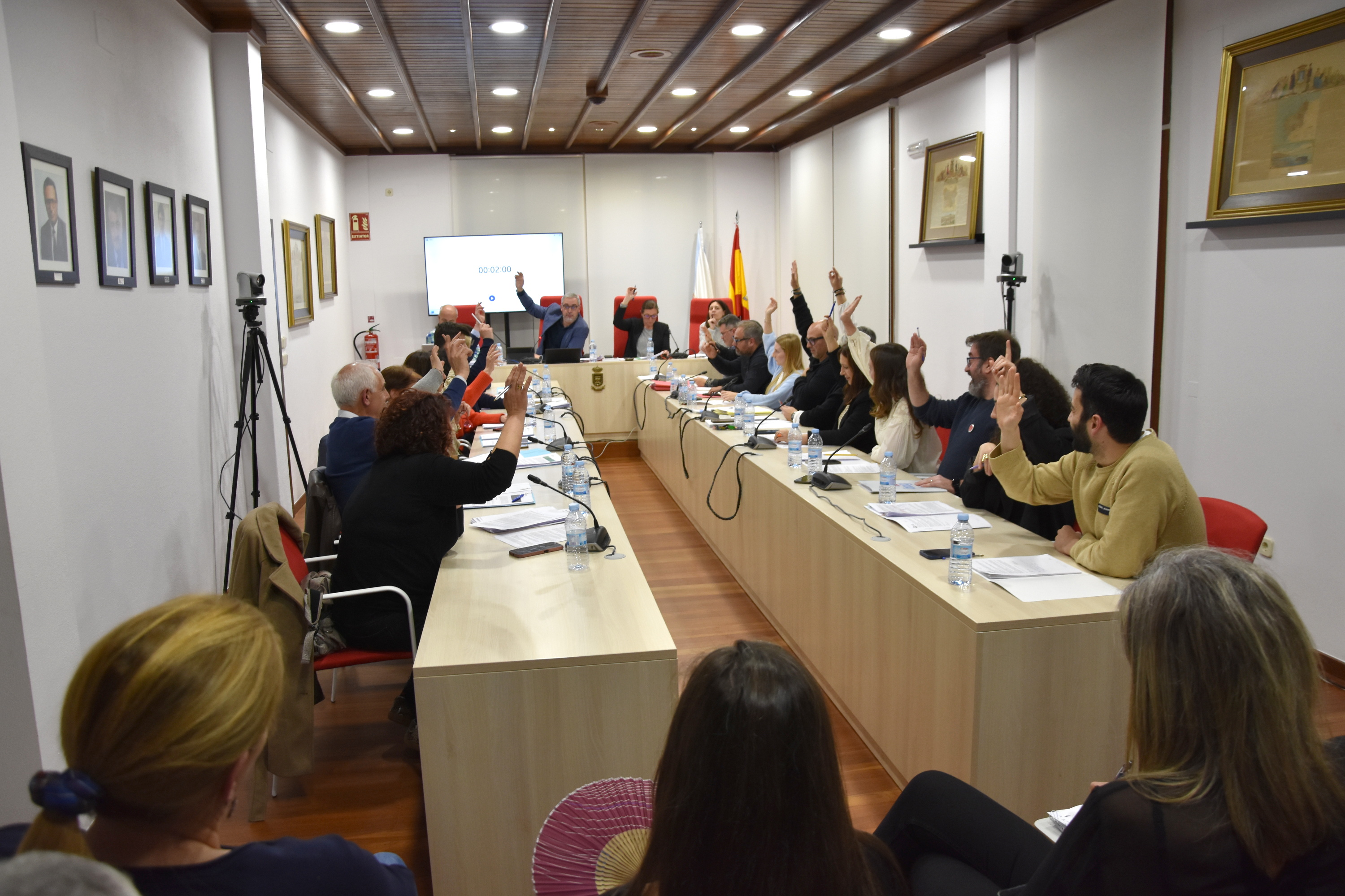 O Pleno aproba un crédito extraordinario por valor de 221.207,94 euros para executar diversos investimentos municipais O Pleno aproba un crédito extraordinario por valor de 221.207,94 euros para executar diversos investimentos municipais