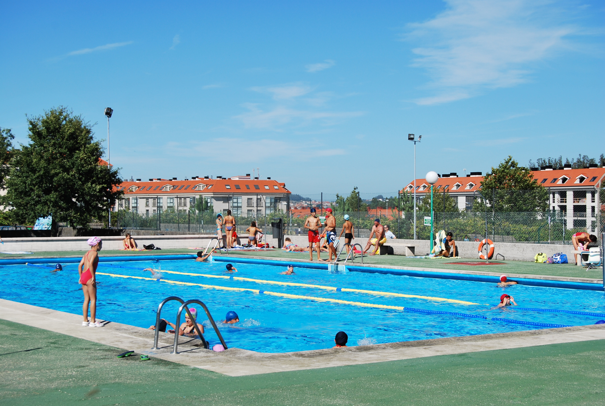 Imaxe de arquivo da piscina do Milladoiro Imaxe de arquivo da piscina do Milladoiro