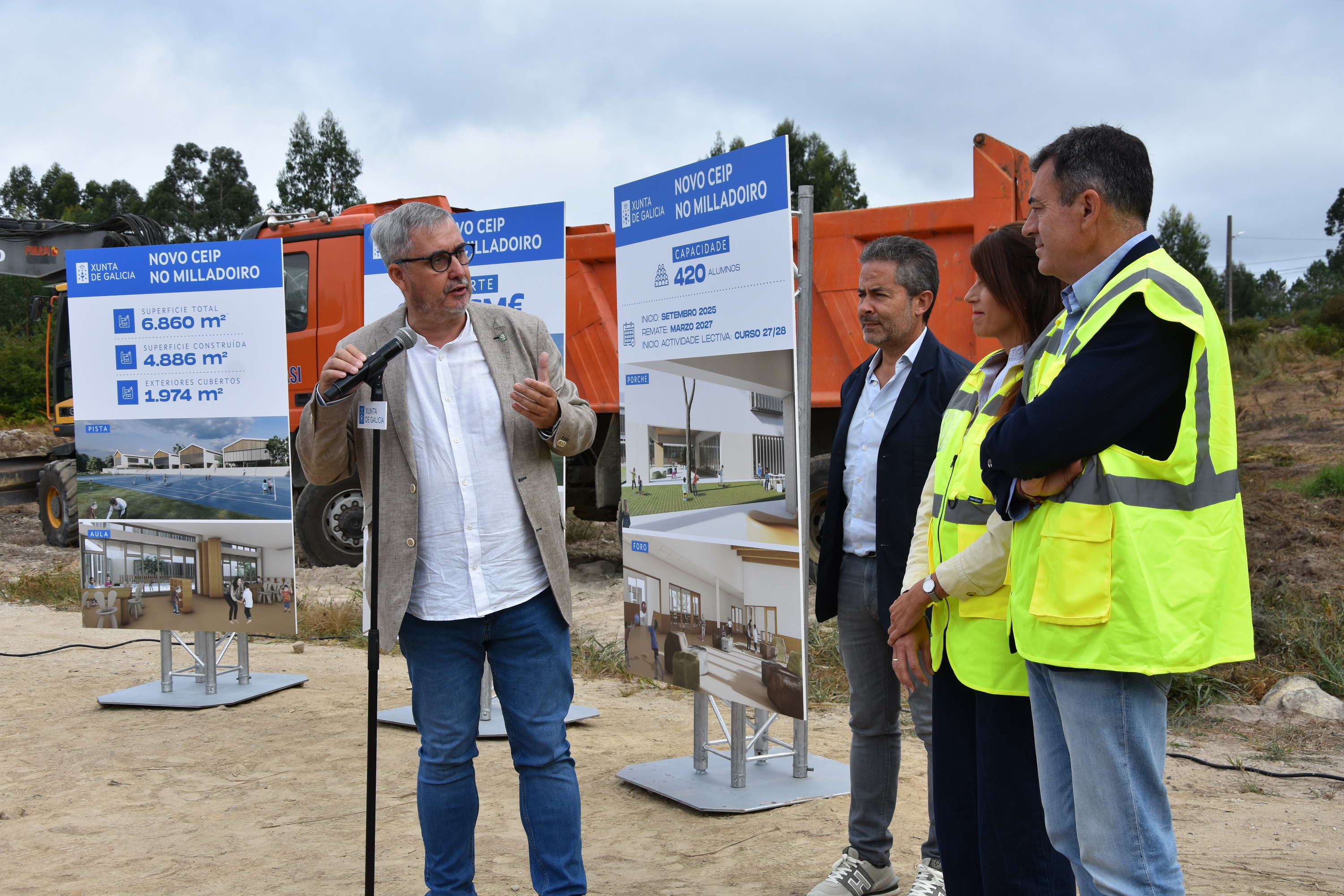Comezan as obras de construción do novo colexio do Milladoiro que foron adxudicadas por 11,6 millóns de euros Comezan as obras de construción do novo colexio do Milladoiro que foron adxudicadas por 11,6 millóns de euros