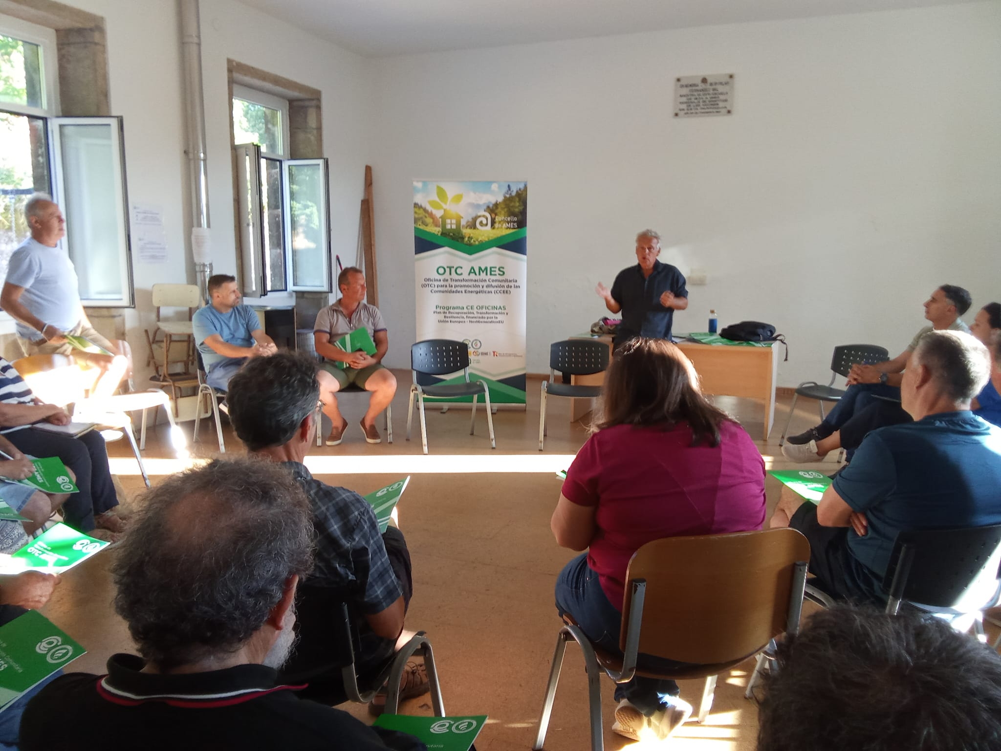 A OTC Ames e a Comunidade Enerxética “Ames Solar” continúan co seu percorrido informativo polas parroquias de Trasmonte, Lens e Agrón A OTC Ames e a Comunidade Enerxética “Ames Solar” continúan co seu percorrido informativo polas parroquias de Trasmonte, Lens e Agrón