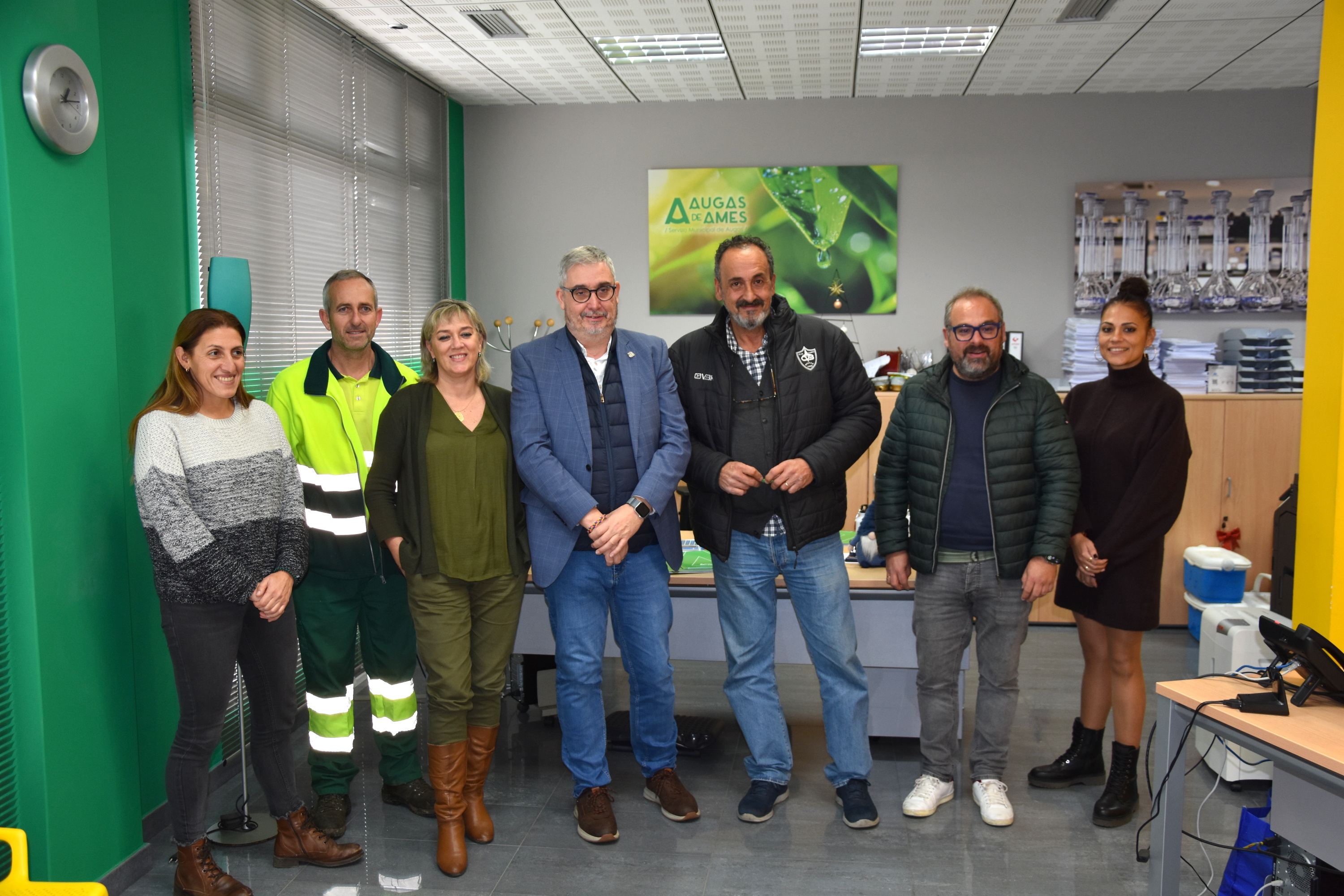 Augas de Ames e o Club Voleibol Bruxas asinan un convenio de patrocinio para fomentar o deporte feminino en Ames Augas de Ames e o Club Voleibol Bruxas asinan un convenio de patrocinio para fomentar o deporte feminino en Ames