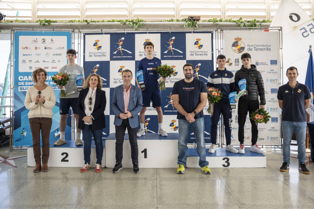 O amesán Lucas Castillo proclámase subcampión de España sub-19 de squash O amesán Lucas Castillo proclámase subcampión de España sub-19 de squash