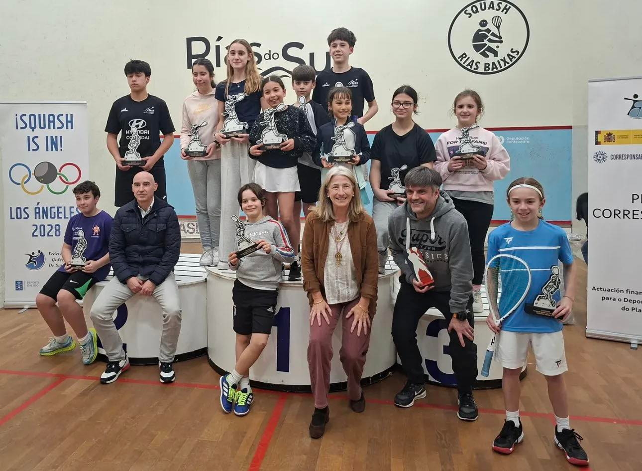 Mara Prieto e Mauro Vilas, ouro no Campionato Galego sub-15 de squash Mara Prieto e Mauro Vilas, ouro no Campionato Galego sub-15 de squash