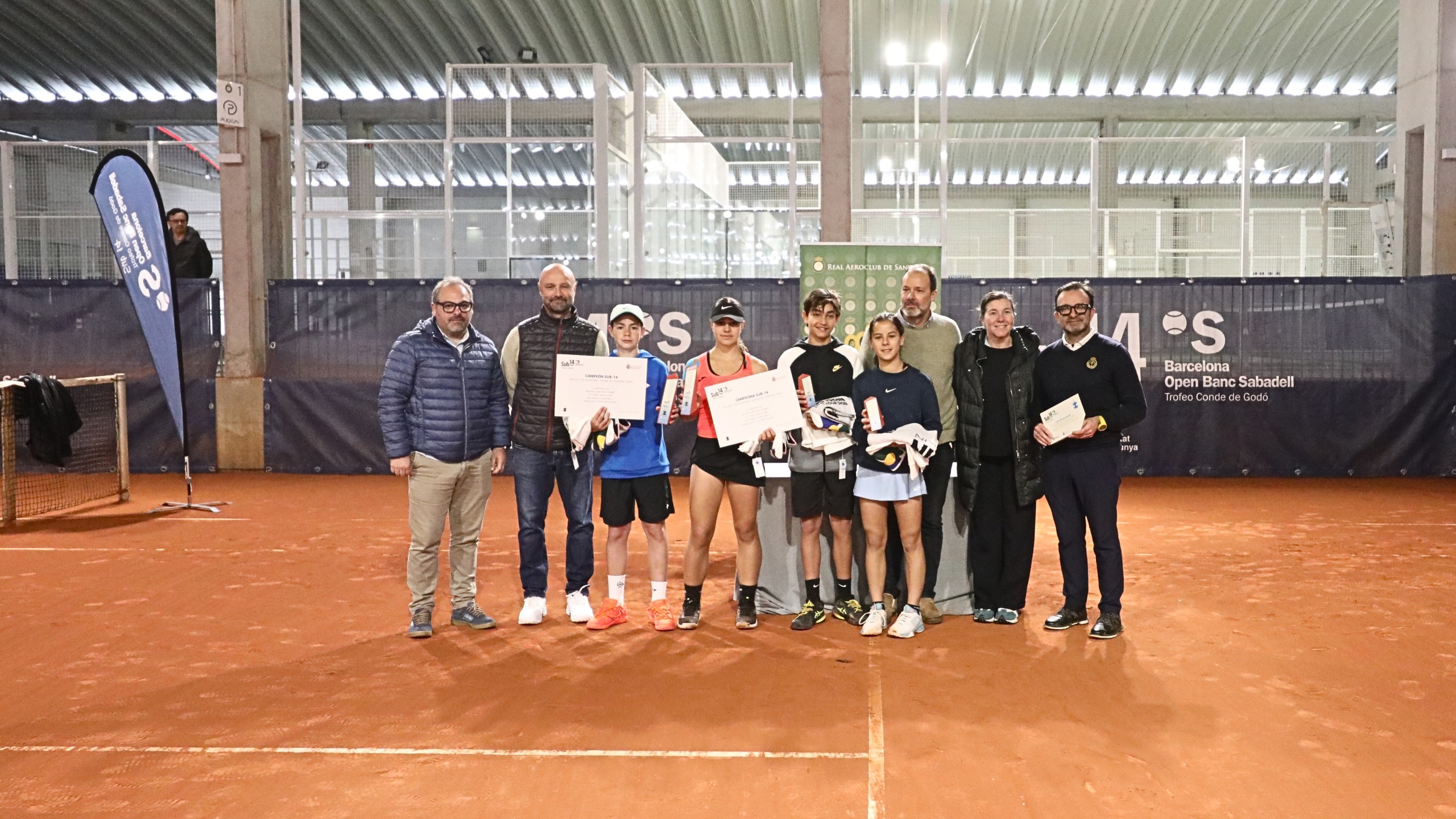 As instalacións que ten o Real Aeroclub de Santiago en Ames acolleron o circuíto sub-14 do Trofeo Conde de Godó de tenis As instalacións que ten o Real Aeroclub de Santiago en Ames acolleron o circuíto sub-14 do Trofeo Conde de Godó de tenis