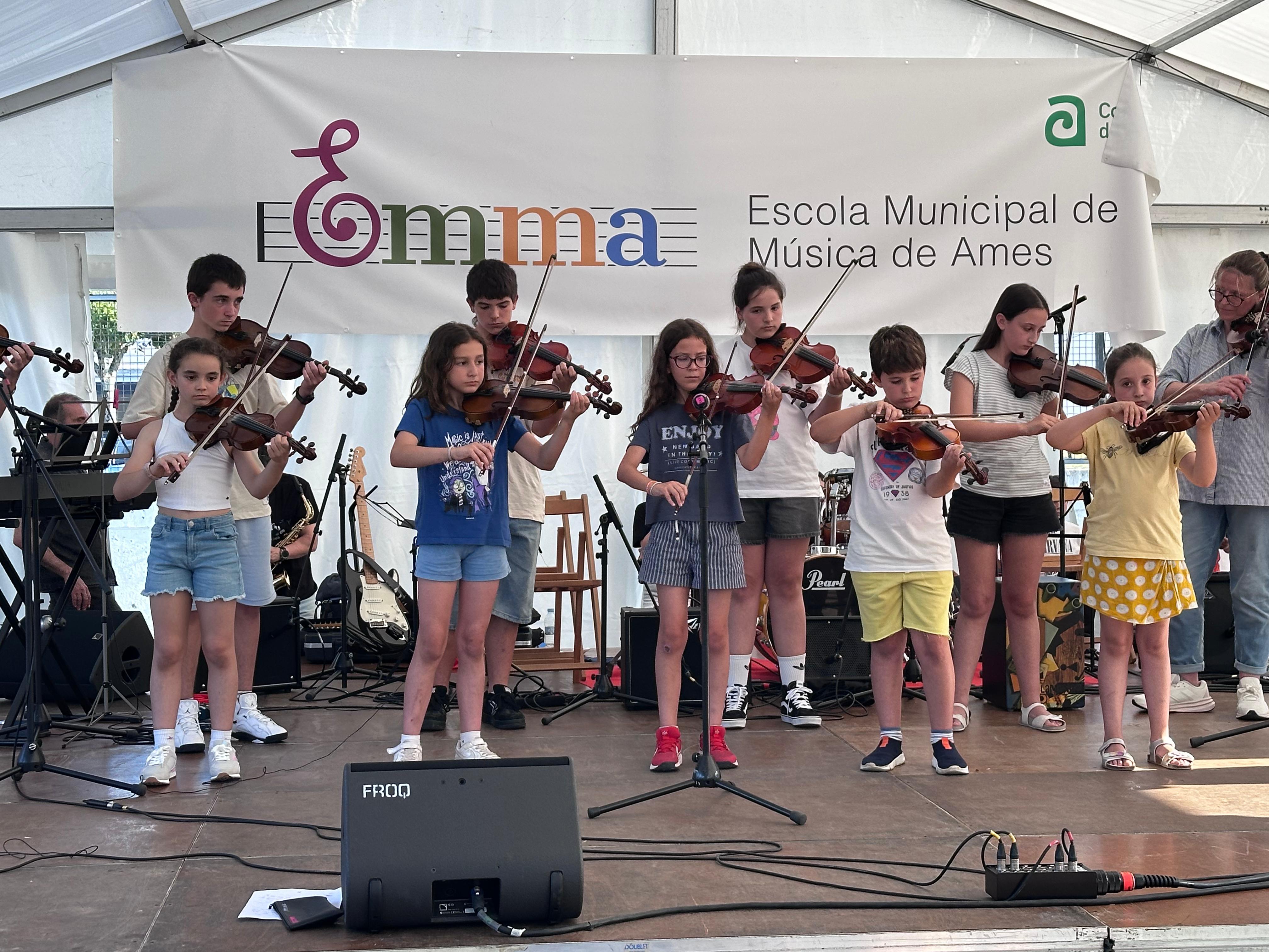A Escola Municipal de Música de Ames abre este luns o prazo de renovación de praza para o alumnado matriculado neste curso A Escola Municipal de Música de Ames abre este luns o prazo de renovación de praza para o alumnado matriculado neste curso