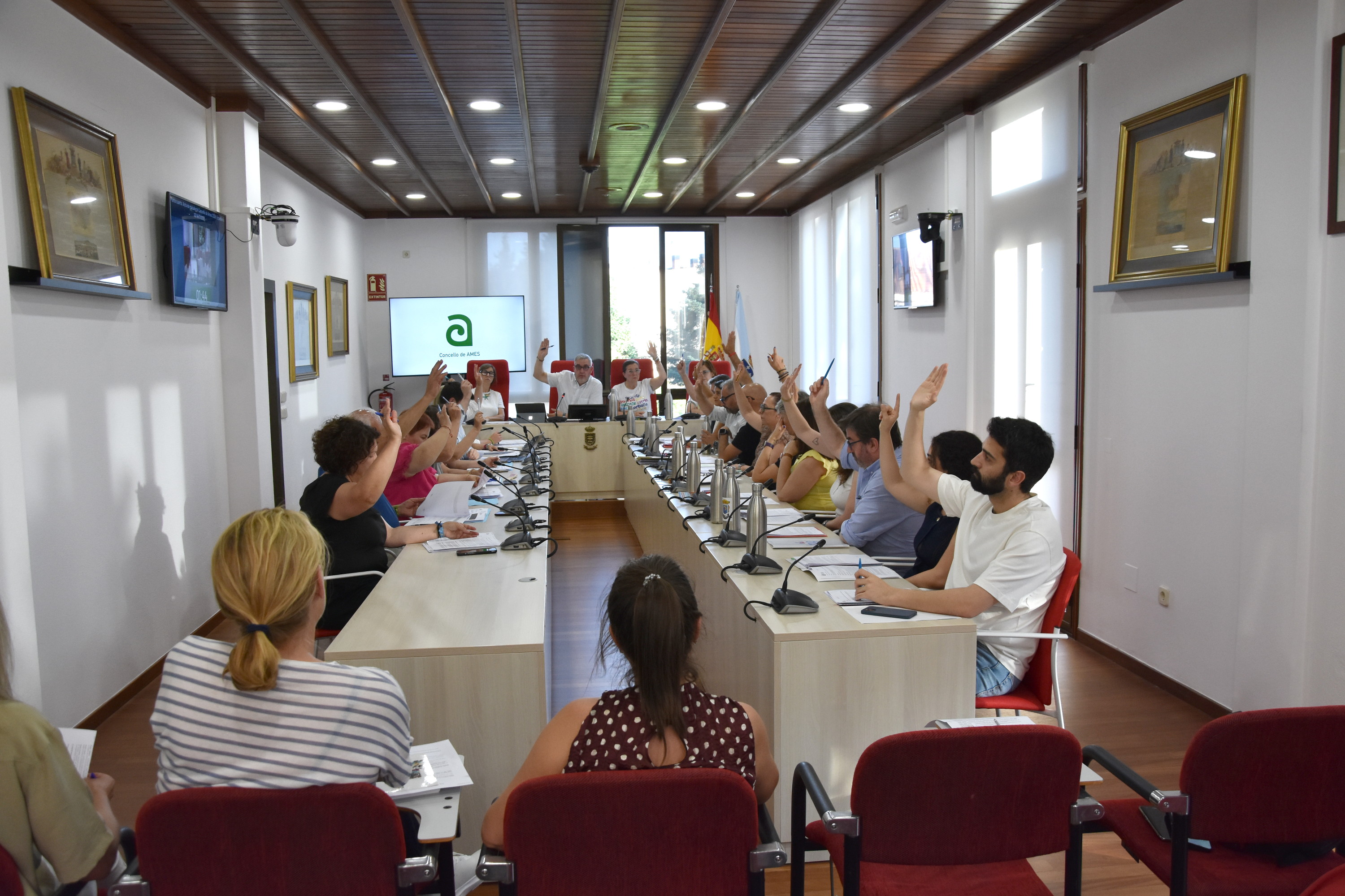 O Pleno aproba por unanimidade un novo convenio para dar continuidade ao servizo de autobús de interese municipal O Pleno aproba por unanimidade un novo convenio para dar continuidade ao servizo de autobús de interese municipal