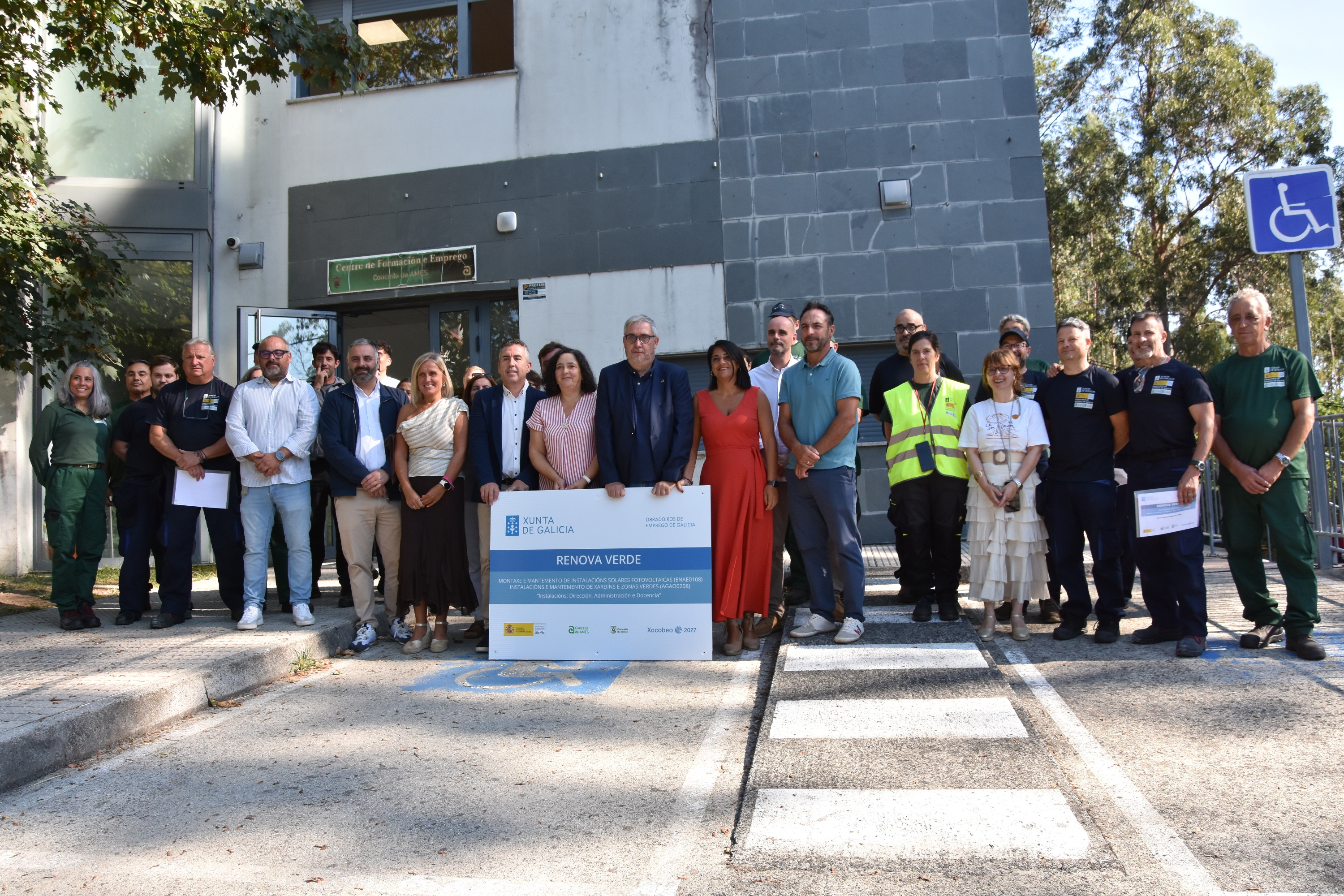 20 alumnos/as de Ames e Brión fórmanse no obradoiro dual de emprego Renova Verde 20 alumnos/as de Ames e Brión fórmanse no obradoiro dual de emprego Renova Verde
