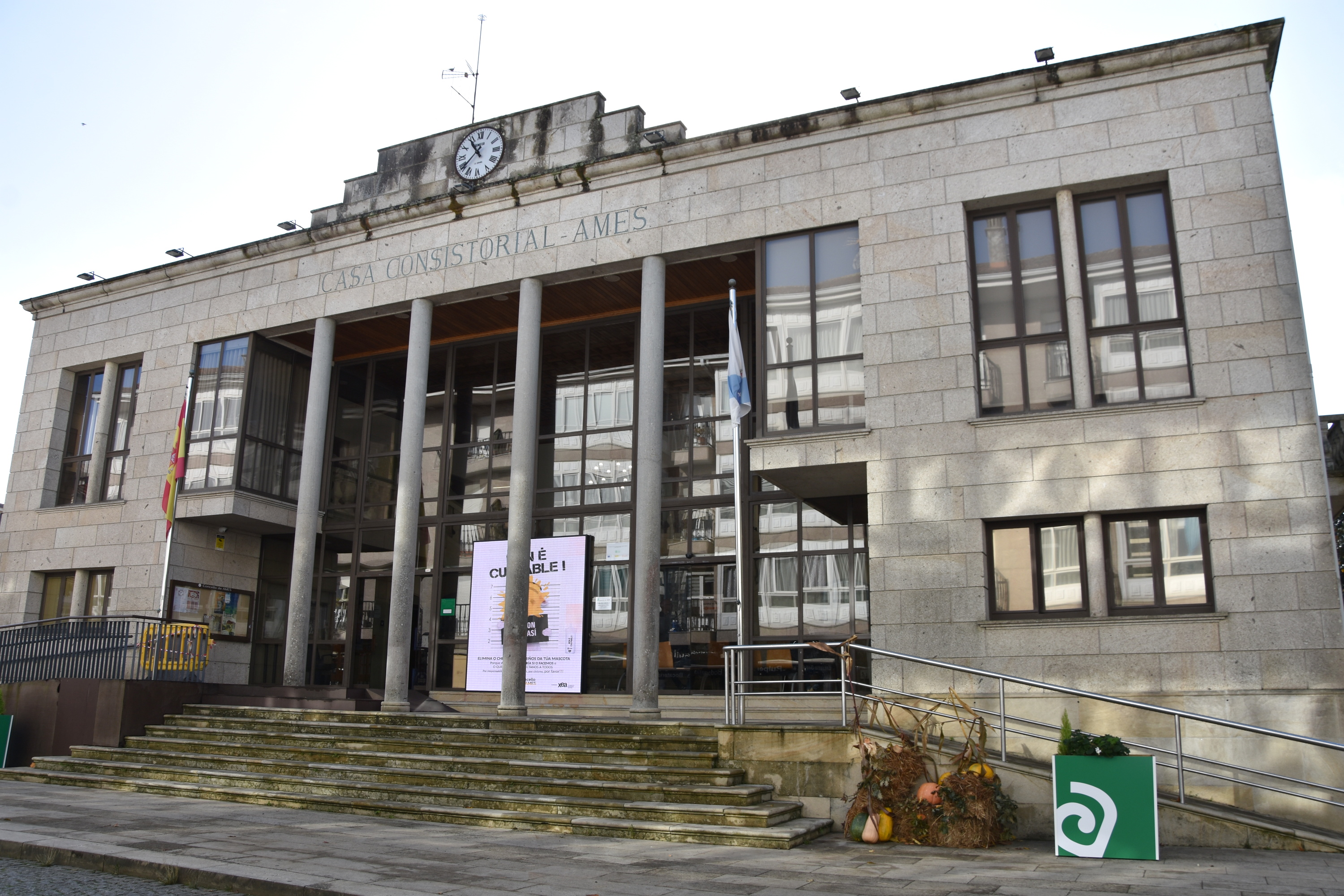 Adxudícase o novo contrato para a implantación e mantemento dunha nova plataforma de administración electrónica por 492.746 euros Adxudícase o novo contrato para a implantación e mantemento dunha nova plataforma de administración electrónica por 492.746 euros