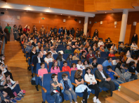 Ames conmemora o Día das Letras Galegas cun acto literario-musical no que se entregaron os premios dos Certames Literario e Intercentros