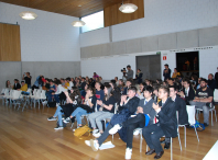 Os equipos Xente de palabra do IESP de Ames e Vagalume do IES do Milladoiro clasifícanse para a final do Club de Debate do día 11 de maio