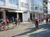 O alumnado do CEIP Agro do Muíño colle de novo as bicicletas para retomar a Semana da Bicicleta O alumnado do CEIP Agro do Muíño colle de novo as bicicletas para retomar a Semana da Bicicleta