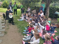 Os nenos/as da escola municipal infantil A Madalena visitaron o centro de terapia “O fogar do meu burro&quot; 