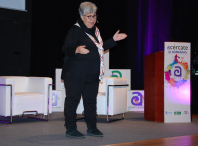 As xornadas comezaron coa conferencia “O reto educativo de previr violencia de xénero dende as primeiras idades”, impartida pola psicopedagoga e feminista, Luz Martínez Ten