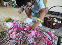 A asociación de alfombristas amesá elaborou a súa propia alfombra floral