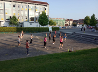 O baile enche as prazas do Concello de Ames
