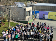 En todos os centros educativos do concello realizáronse actividades variadas para conmemorar o Día de Rosalía