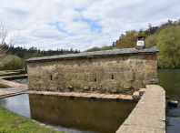 Adxudicadas as obras de mellora dos vestiarios e do muíño da área recreativa de Tapia por preto de 122.000 euros