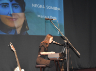 Ames conmemorou o aniversario de Rosalía de Castro cunha gala-homenaxe repleta de poesía e música na Casa da Cultura de Bertamiráns Ames conmemorou o aniversario de Rosalía de Castro cunha gala-homenaxe repleta de poesía e música na Casa da Cultura de Bertamiráns