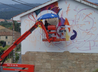 O Delas Fest deixa a súa pegada no concello de Ames mediante a obra da artista Julieta XLF