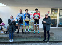 Preto dun centenar de ciclistas participaron na XVI edición da Carreira do Pavo