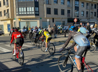 Preto dun centenar de ciclistas participaron na XVI edición da Carreira do Pavo