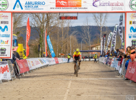 Jorge Pérez, do club ciclista amesán Os Esfola Arrós, proclámase campión galego da categoría máster 30 de ciclocrós