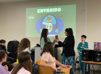 O alumnado do IES do Milladoiro pon en valor o Entroido galego cun programa de radio en directo