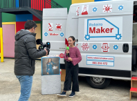 Arredor de 400 nenos e nenas dos colexios amesáns participaron no Roteiro Maker que conmemora o Día da Muller e a Nena na Ciencia