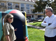 A concellería de Xestión do Medio Rural presenta os iglús para reorganizar as colonias felinas do concello