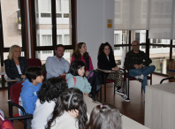 A Casa do Concello recibe a visita do alumnado de cuarto do CEIP Agro do Muíño para coñecer o funcionamento da Administración local