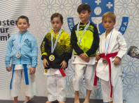 A escola Dokkodo consegue oito medallas na cuarta xornada da Liga Galega de Karate