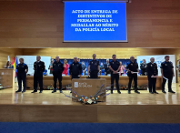 Seis axentes da Policía Local de Ames condecorados polos seus 25 anos de servizo no corpo