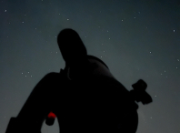 Medio centenar de persoas desfrutaron do ceo nocturno durante a Noite de Estrelas