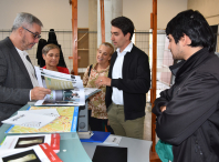 Imaxe da visita ao punto de atención ao peregrino e de información turística