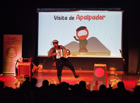 Arredor de 450 persoas participan na visita do Apalpador en Ames