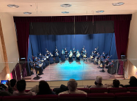 Os Castros, Pandereteiras da Costaneira, Os Retranqueiros, Airiños do Paseo do Colón, As Maianas e Requinta da Maía protagonizaron o concerto de Nadal