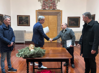O Concello de Ames e o Arcebispado de Santiago asinan un protocolo para regularizar o uso de inmobles para o seu uso social, cultural e deportivo