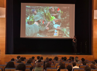 O fotoxornalista e activista, Alejandro Zapico, presenta o documental “No habrá paz sin las mujeres” no IES do Milladoiro O fotoxornalista e activista, Alejandro Zapico, presenta o documental “No habrá paz sin las mujeres” no IES do Milladoiro