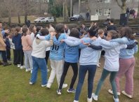 A comunidade educativa amesá reafírmase na activación do Modo Galego cantando e bailando