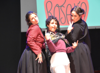 Ames homenaxea a Rosalía de Castro nunha gala protagonizada polo alumnado dos centros educativos 